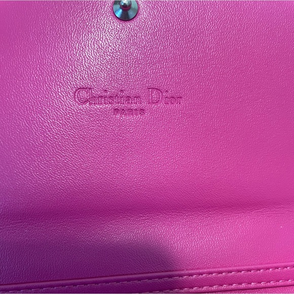 Dior wallet on chain- brand new! - Picture 8 of 12